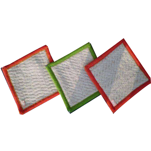 河道治理工程到底選擇土工膜好些還是膨潤土防水毯合適？